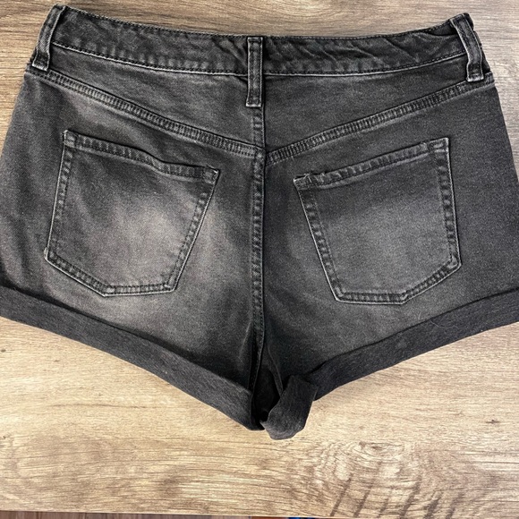Wild fable black Jean shorts size 12 - Picture 4 of 5